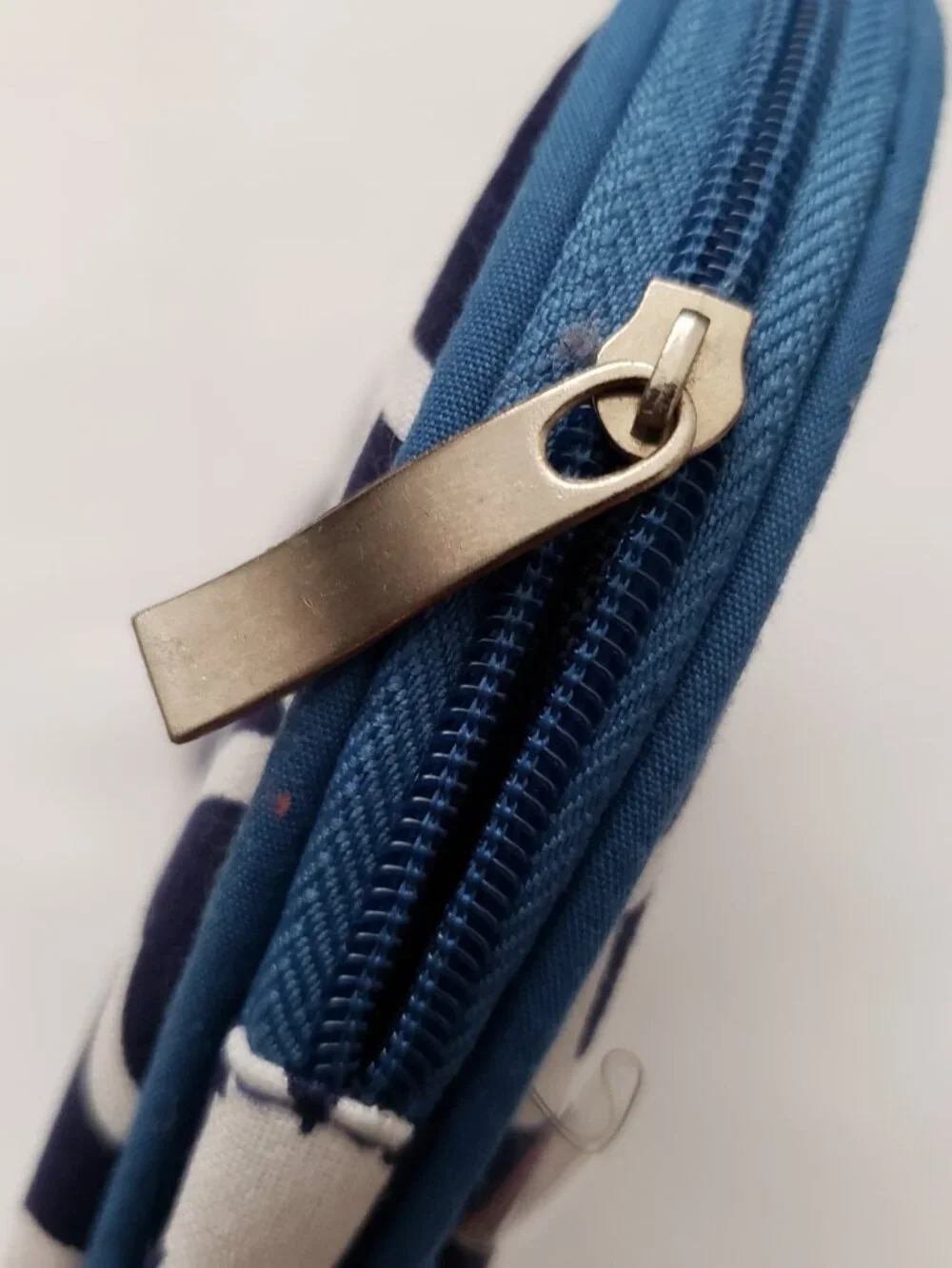 Navy & white small wristlet zip around classic travel makeup coastal 6 x 8